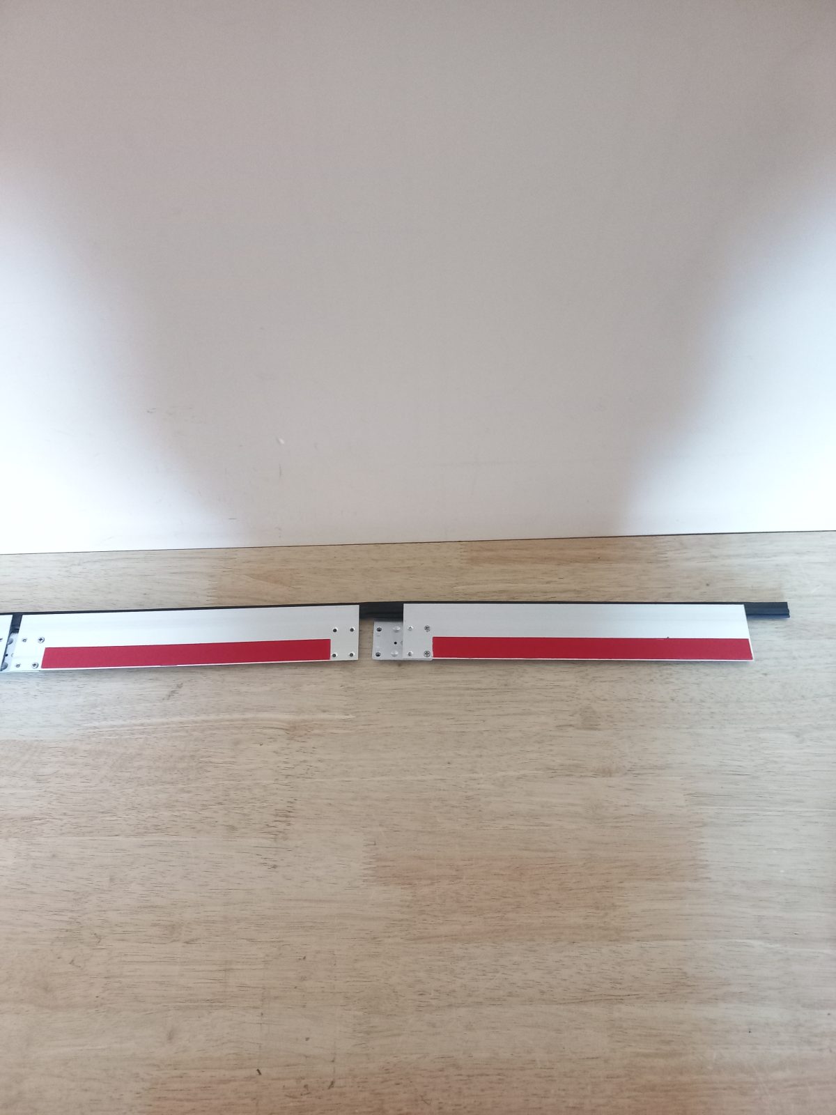 Metal Door Bottom Seal, 4 x 28 cm - Image 10