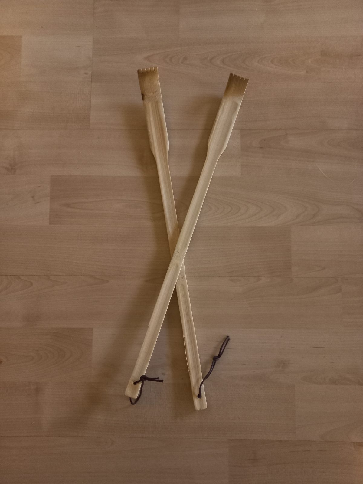 Wooden back scratcher 2 pcs - Image 6