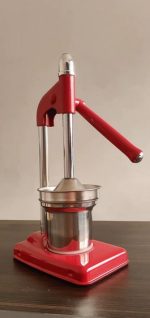 Manual Juicer, Red - Image 2