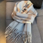 Fashionable plaid scarf, unisex